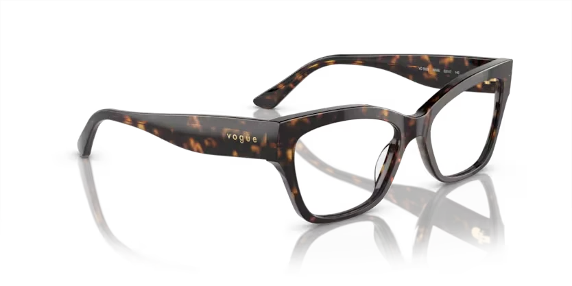 Vogue 5523 W656 52