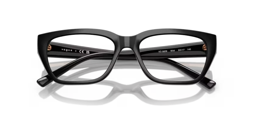 Vogue 5609 W44 53